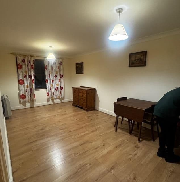 Kingston Road, Teddington thumbnail 3