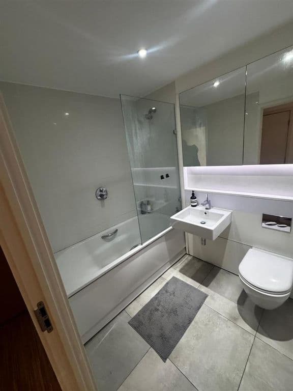 Wingate Square, Clapham thumbnail 2