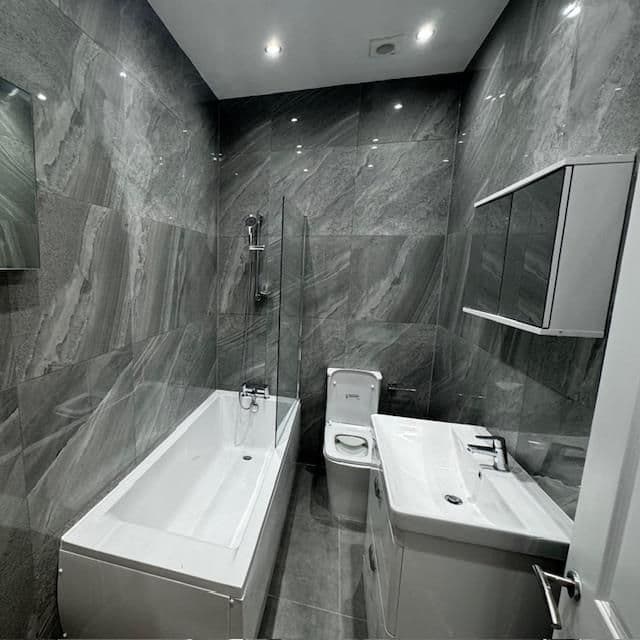 Friends Road, Croydon thumbnail 4