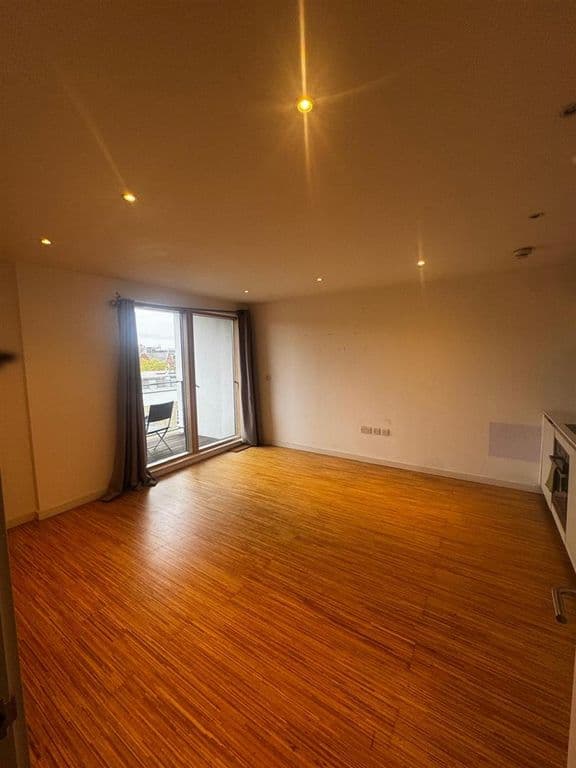 Wingate Square, Clapham thumbnail 6