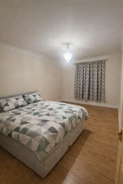 Kingston Road, Teddington thumbnail 4