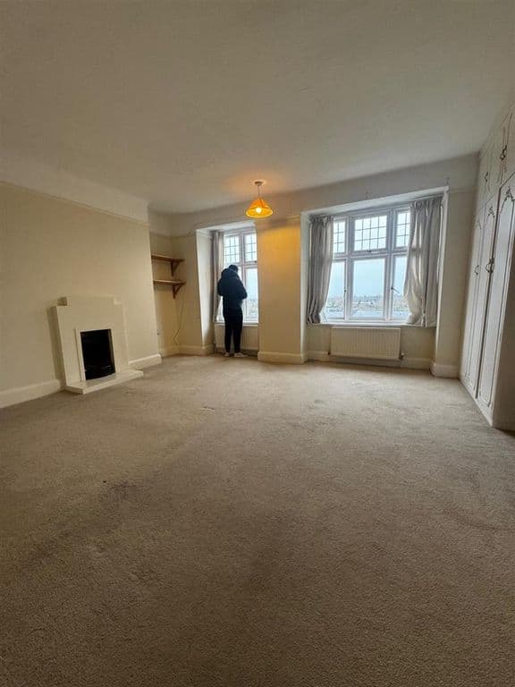 Portsmouth Road, Surbiton thumbnail 6