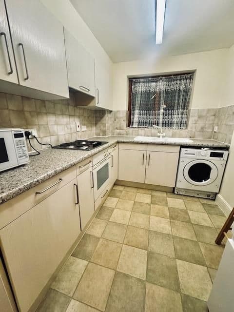 Kingston Road, Teddington